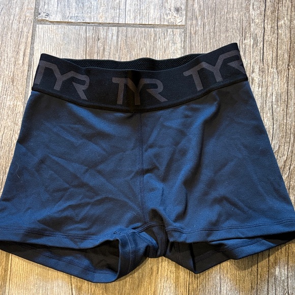 TYR Women's Blue Shorts size xs 0-2 - Picture 1 of 3